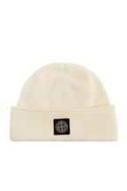 Stone Island
Stone Island cream Cap with logo patch