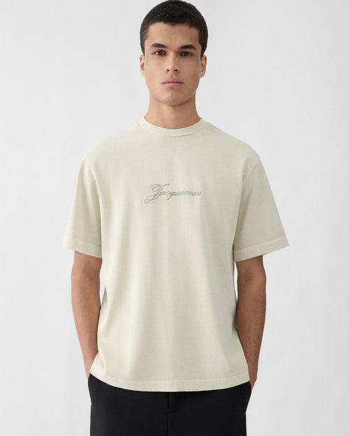 jacquemus-the-pigmento-t-shirt-TSM00631-AJ00045-150