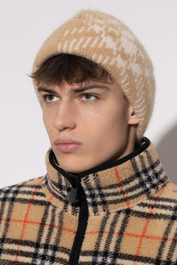 Burberry
Burberry beige Winter beanie