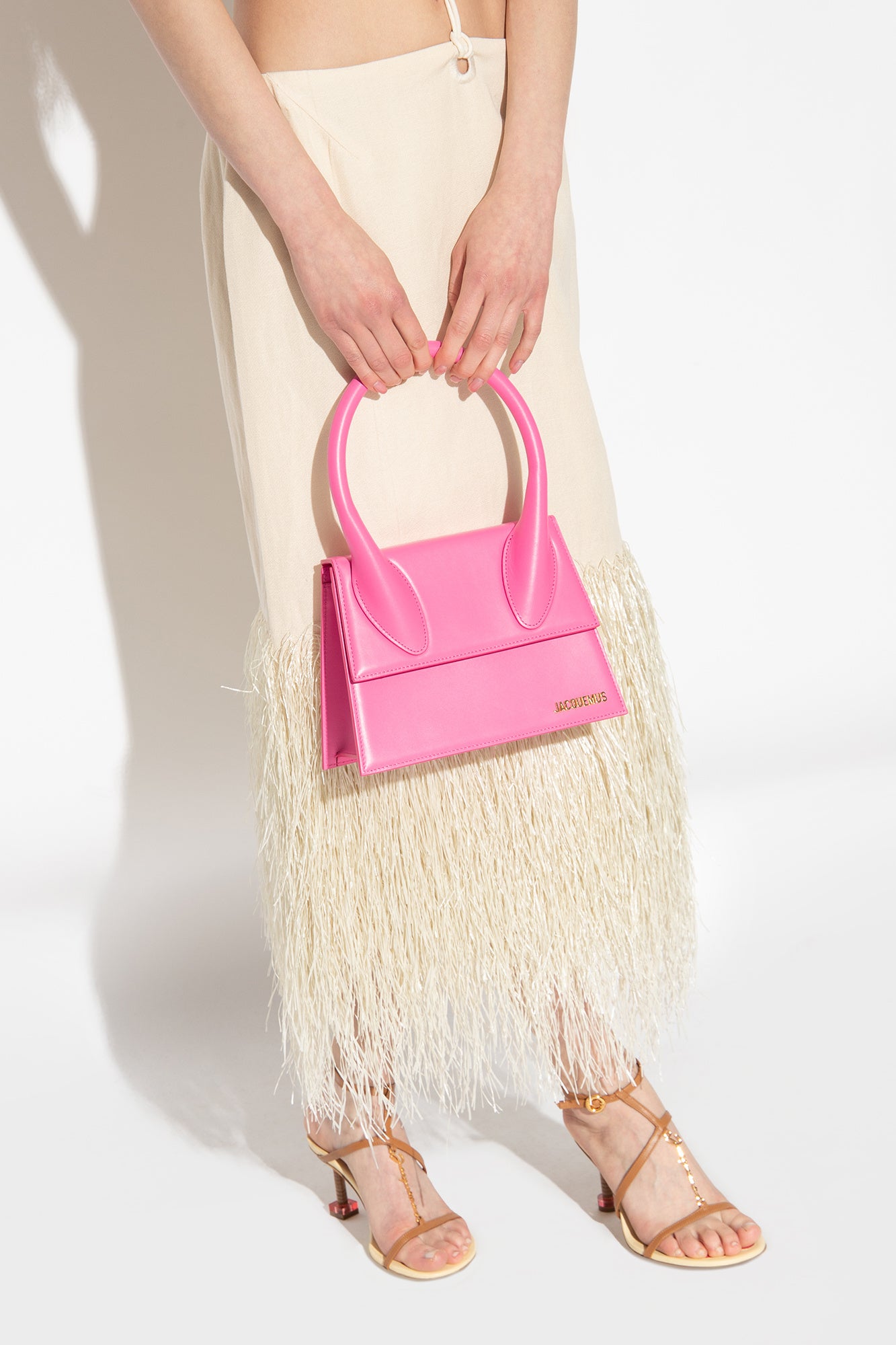 Jacquemus PINK ‘Le Grand Chiquito’ shoulder bag 213BA003 3060-434
