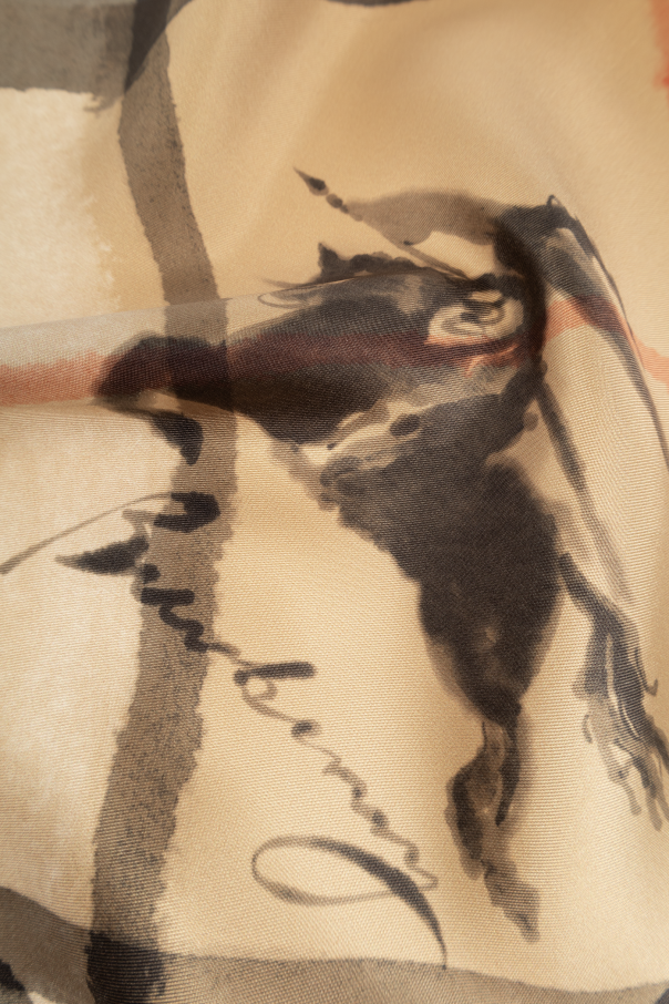 Burberry
Burberry beige Scarf with logo