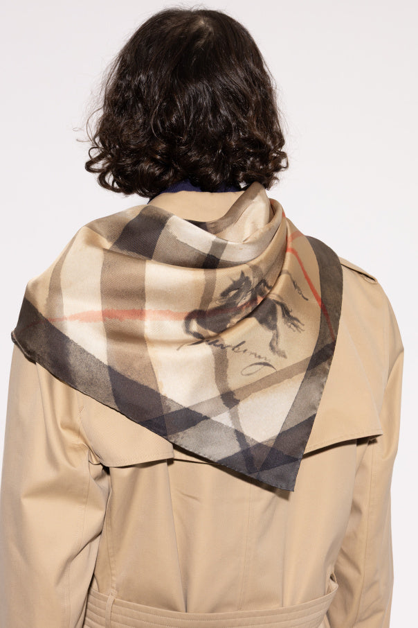 Burberry
Burberry beige Scarf with logo