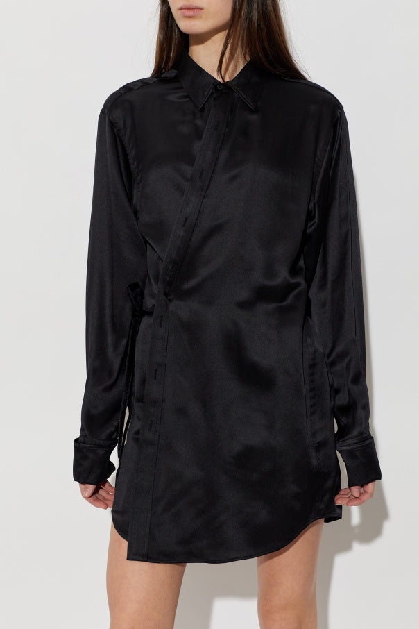 Balenciaga
Balenciaga BLACK Satin shirt with belt