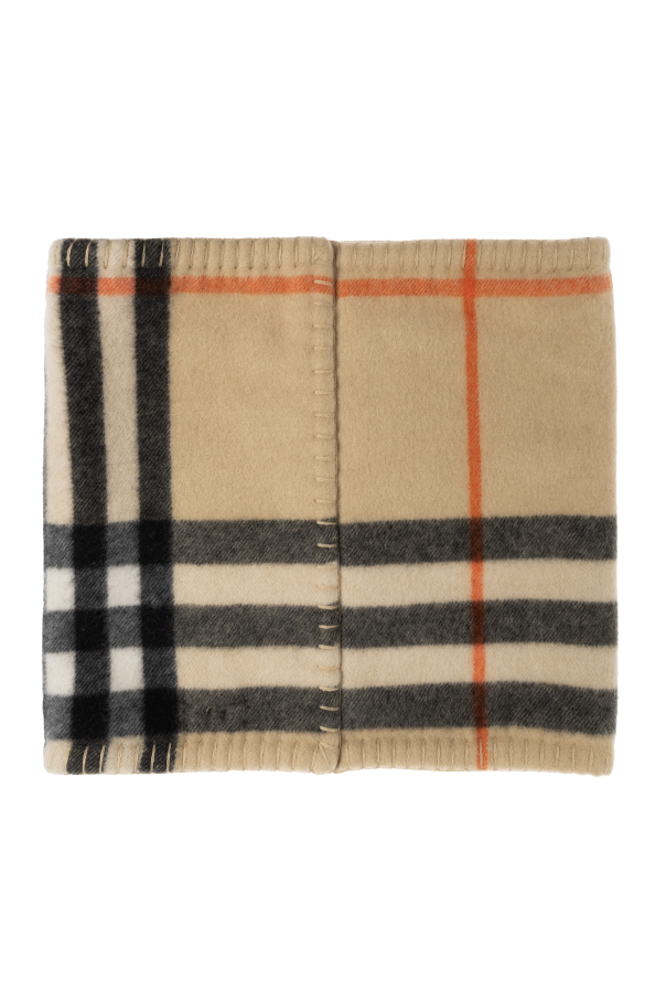 Burberry
Burberry beige Checkered turtleneck