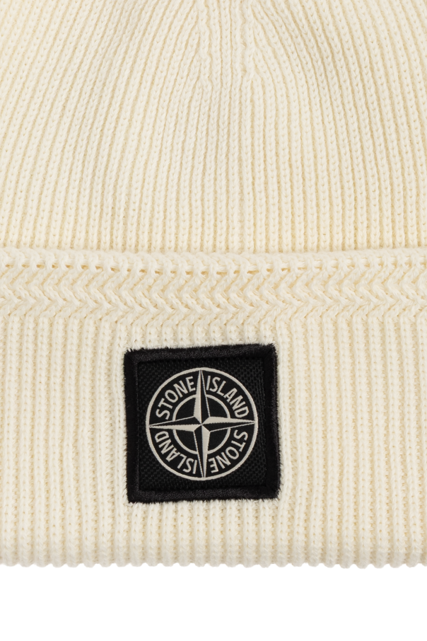 Stone Island
Stone Island cream Cap with logo patch