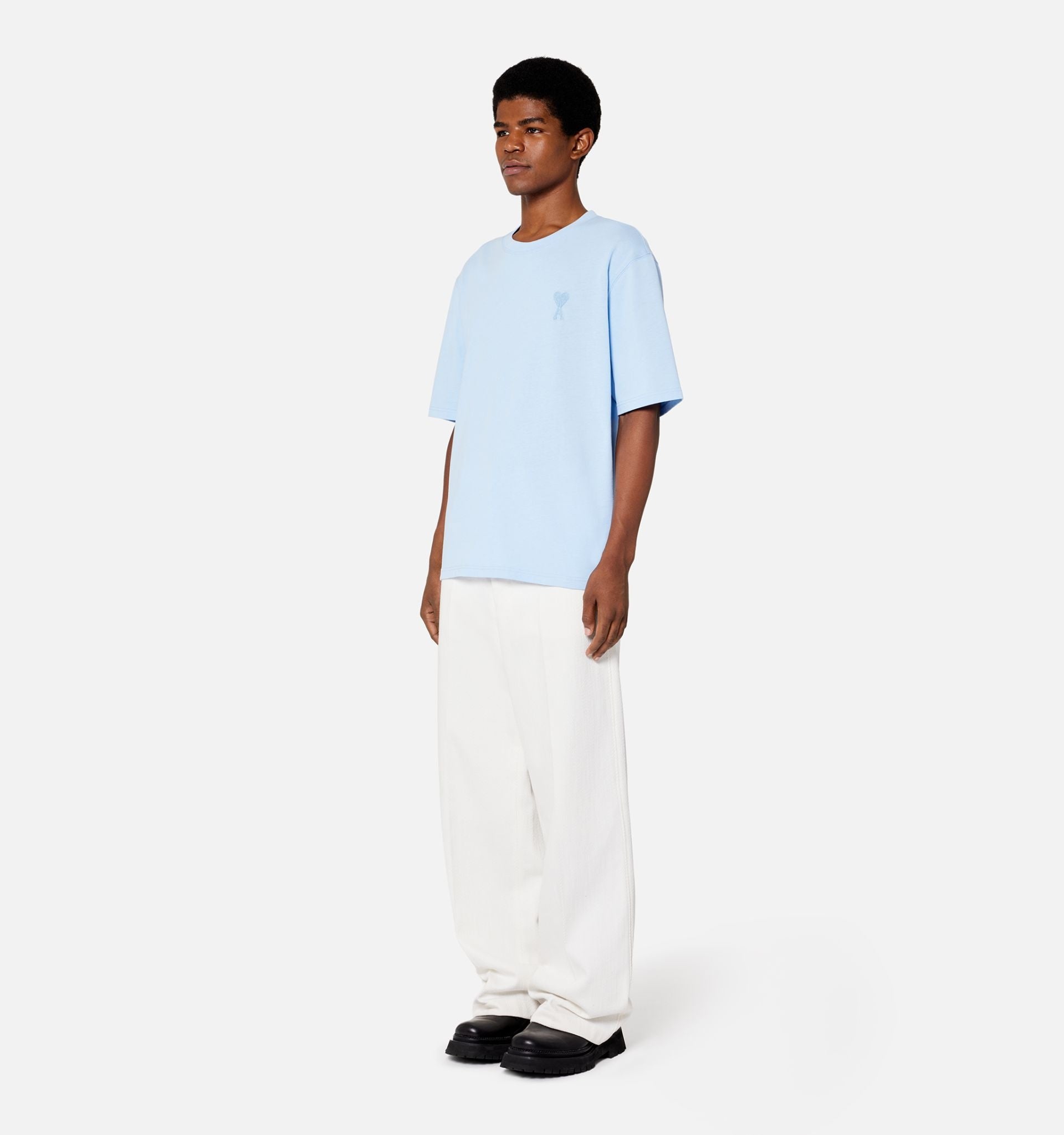 ami-paris-t-shirt-ami-de-coeur-blue-ss23-UTS004-726-464