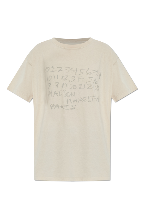 Maison Margiela cream T-shirt with logo 1