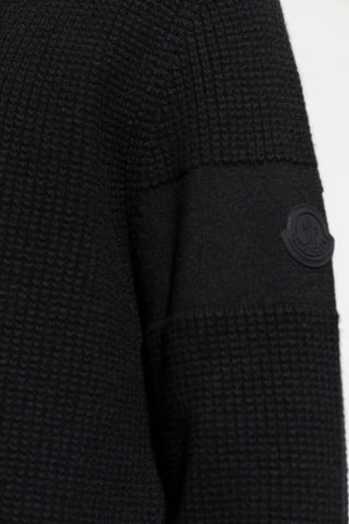 Moncler BLACK Wool sweater with a crew neck 5