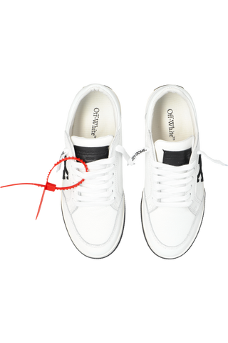 Off-White WHITE Sneakers New Low Vulcanized 6