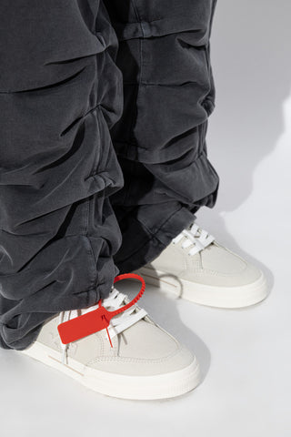 Off-White GREY ‘Vulcanized Low’ sports shoes 2